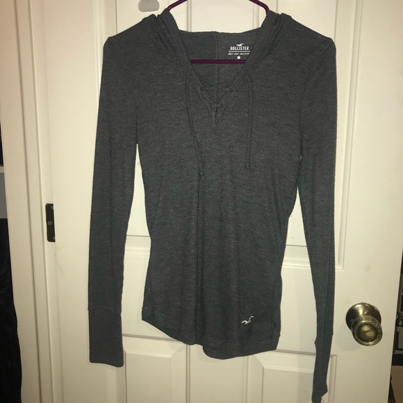 Hollister Cris Cross Sweater - Picture 1 of 3